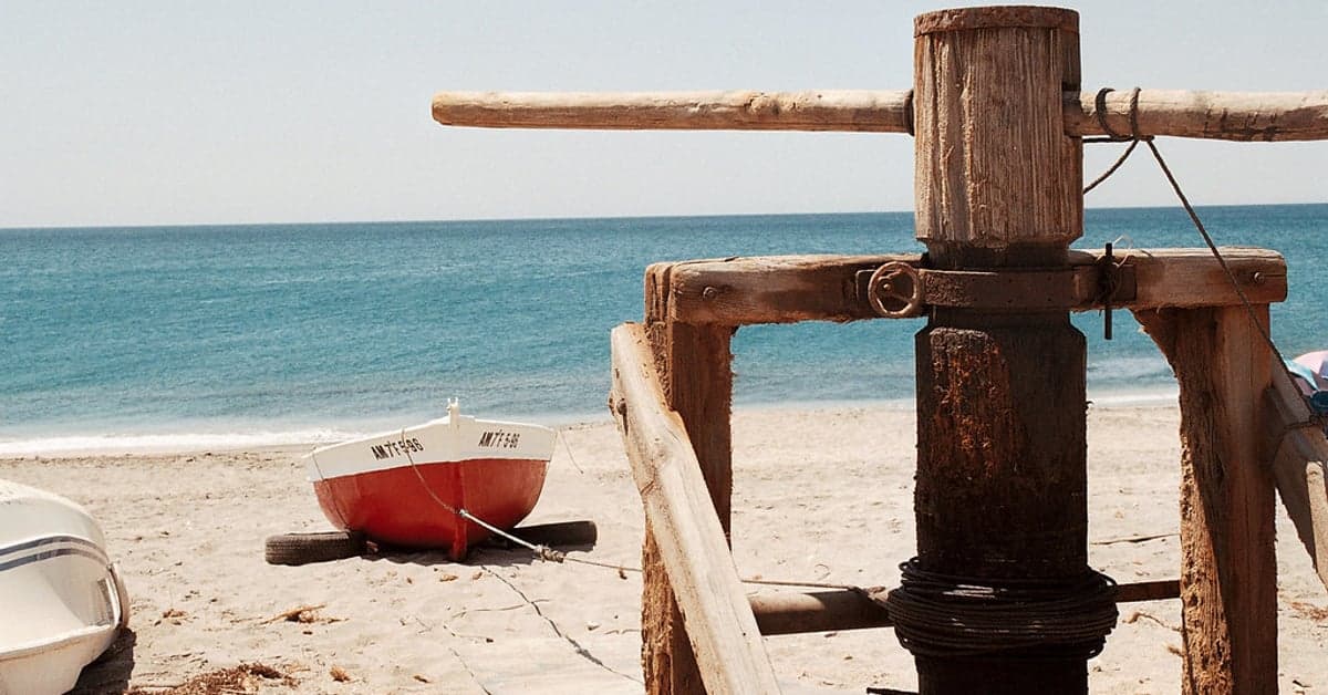 Budget Beach Vacations in Spain (2026): 8 Real Cost-Saving Tips