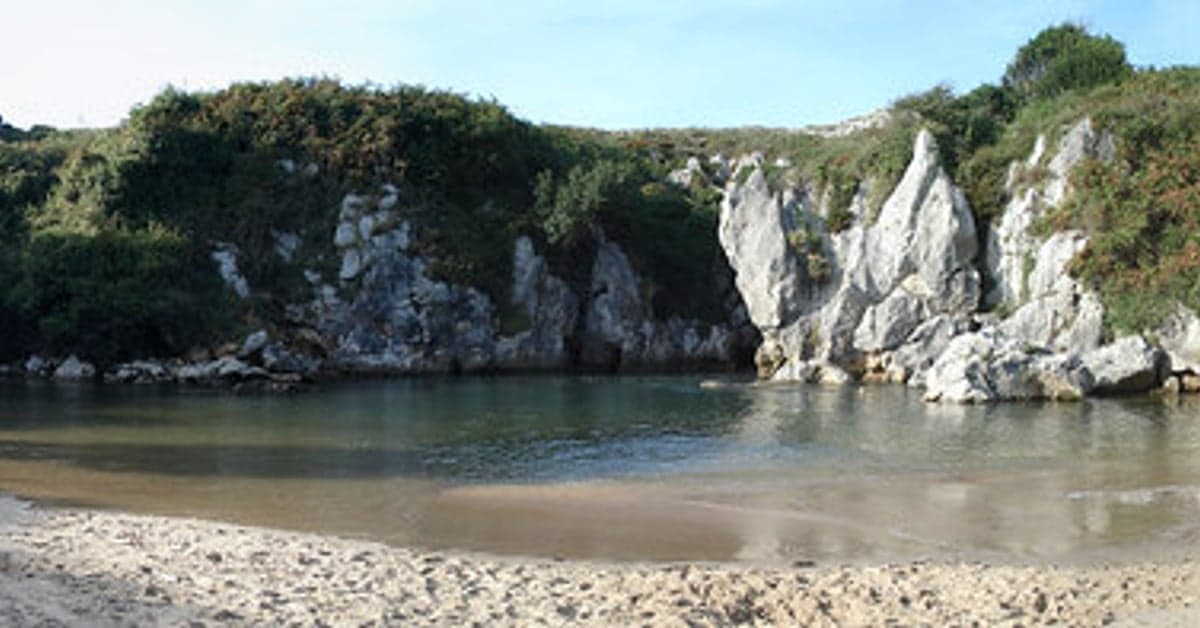 Hidden Beaches in Spain (2026): 8 Secluded Coves + Access Rules